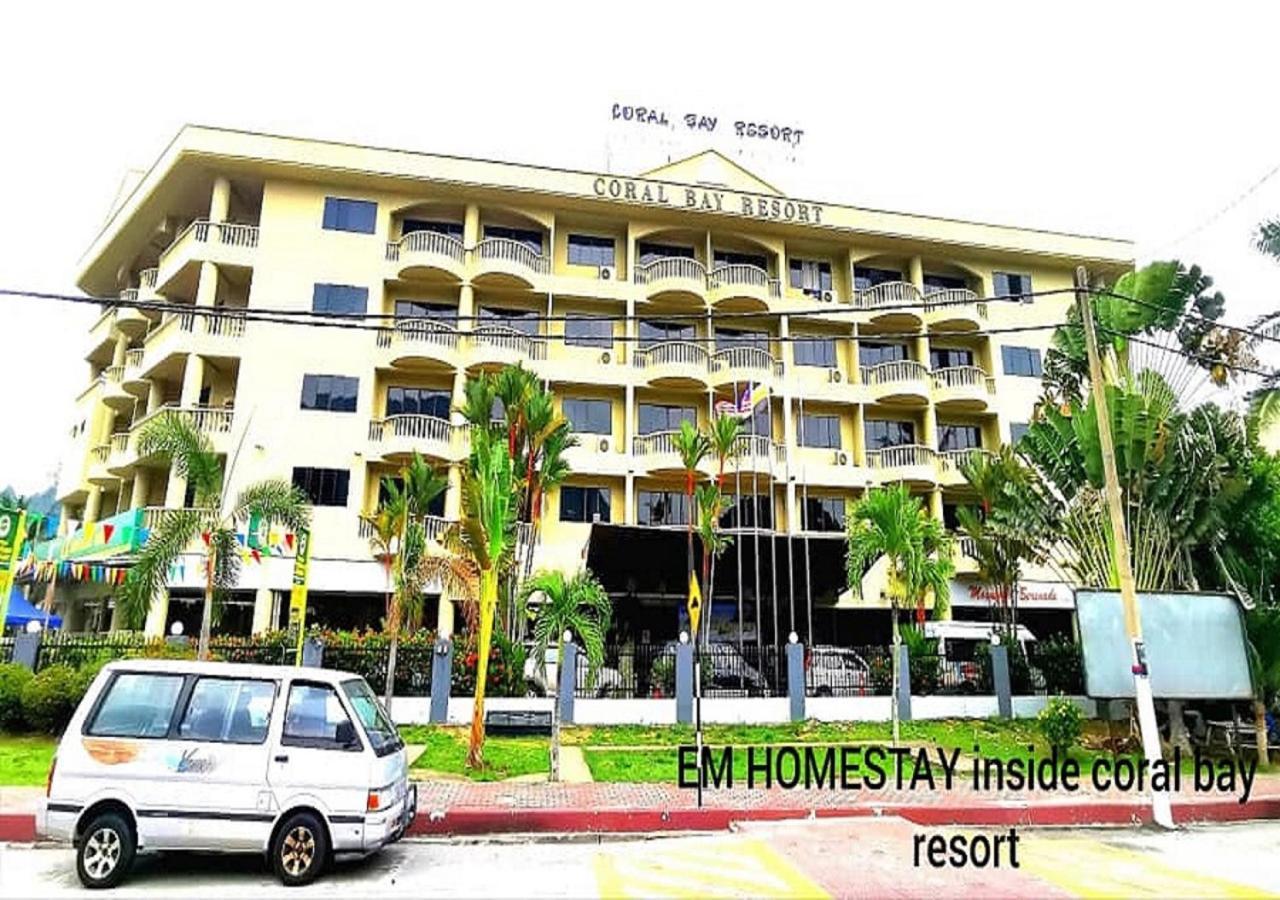 Em Homestay Pekan Pangkor Eksteriør bilde