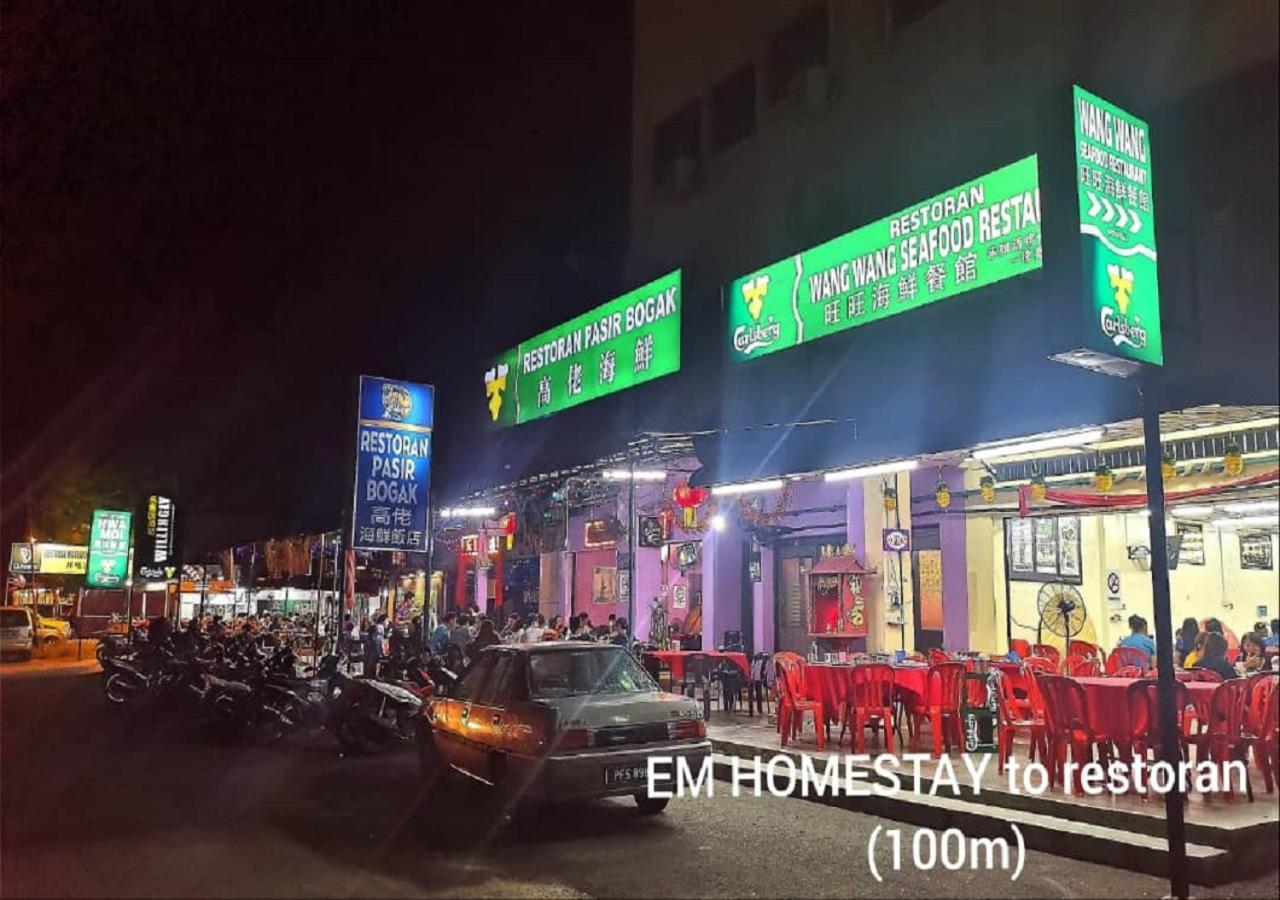Em Homestay Pekan Pangkor Eksteriør bilde