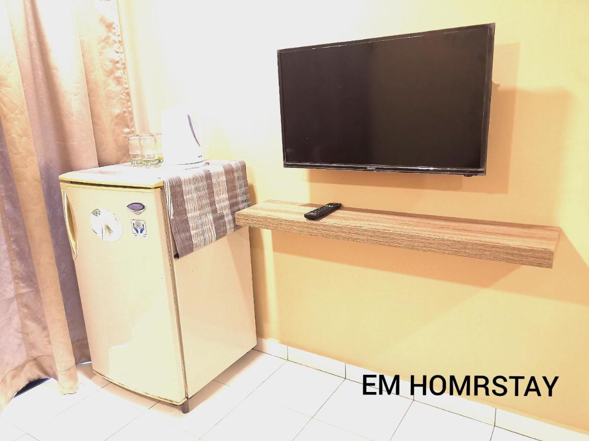 Em Homestay Pekan Pangkor Eksteriør bilde