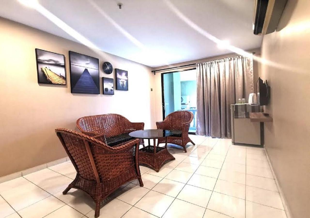 Em Homestay Pekan Pangkor Eksteriør bilde